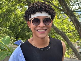 Alejandrocurls